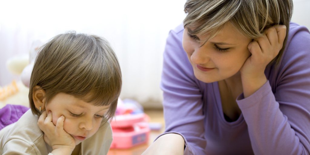 Ζητείται Babysitter για δύο κοριτσάκια στα Πεύκα Θεσσαλονίκης