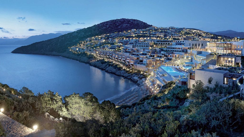 Ανοιχτές θέσεις εργασίας στο ξενοδοχείο Daios Cove