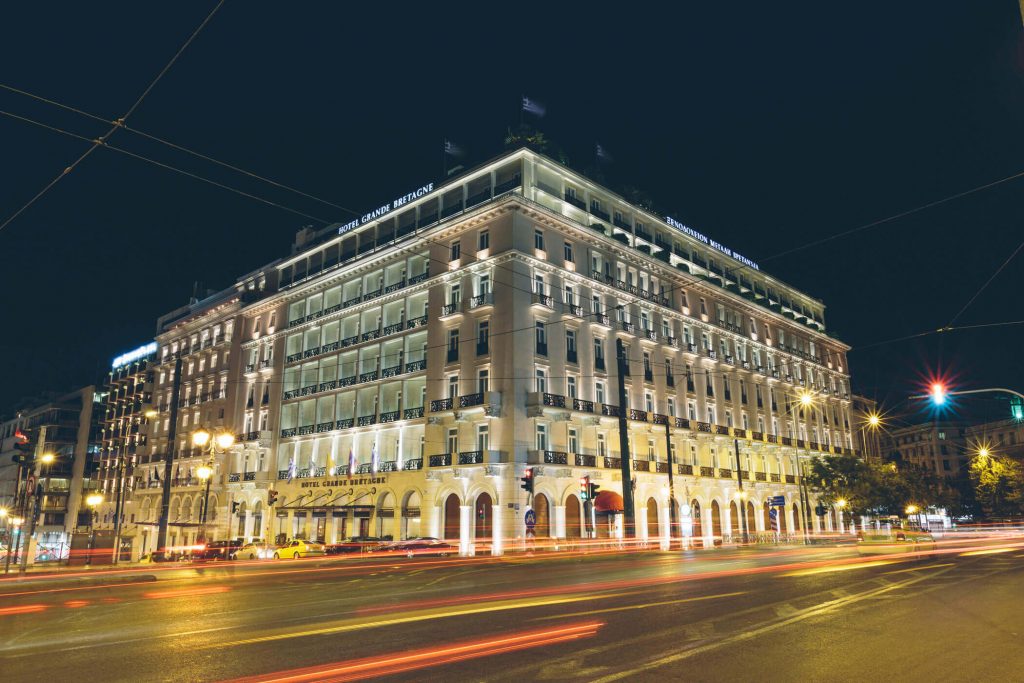 Ζητούνται Υπάλληλοι Υποδοχής, Σερβιτόροι, Καμαριέρες από την Μεγάλη Βρετανία στην Αθήνα