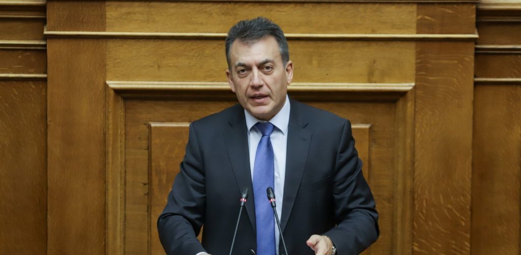 Βρούτσης: Εφάπαξ τα αναδρομικά – Αυξήσεις για νυν και μελλοντικούς συνταξιούχους