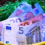 Αντίστροφη μέτρηση για το δώρο Πάσχα - Μέχρι πότε θα πληρωθεί