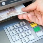 Ξεκινούν από σήμερα οι πληρωμές για επίδομα 534 ευρώ και δώρο Χριστουγέννων
