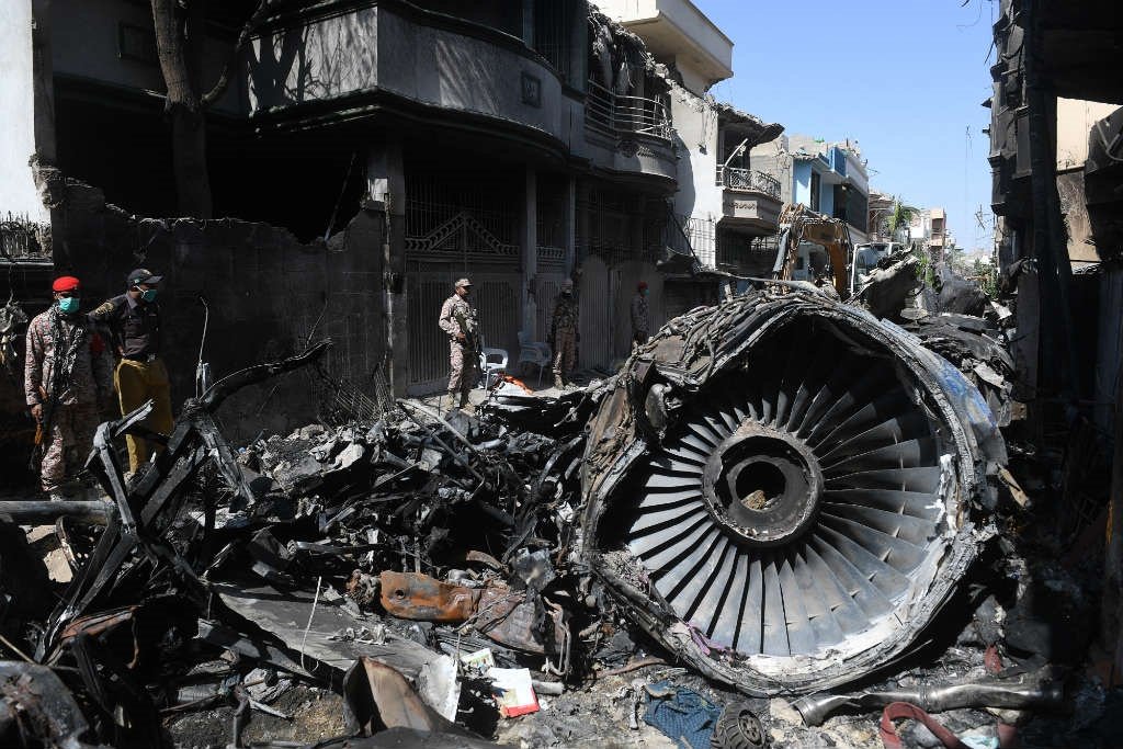 97 άνθρωποι σκοτώθηκαν γιατί πιλότος και συγκυβερνήτης συζητούσαν για τον κoρoνοϊο
