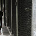 Προβληματίζουν τα στοιχεία μετά το lockdown: 3,2 εκατ. Έλληνες στο κατώφλι της φτώχειας