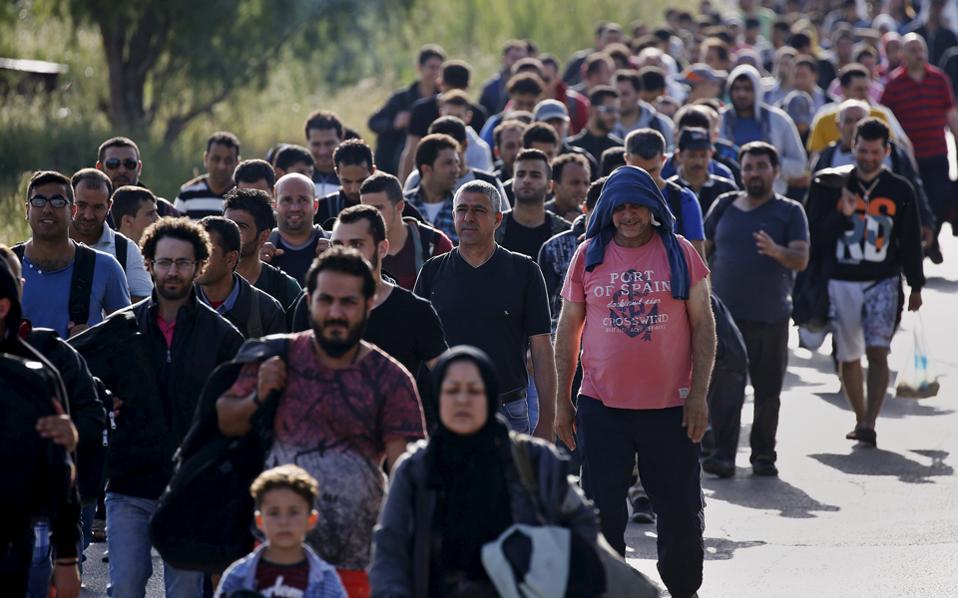 Νεολαία ΣΥΡΙΖΑ: «Εκατοντάδες πρόσφυγες οδηγούνται στο κοινωνικό περιθώριο»