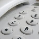 Δημόσια υπηρεσία ζήτησε από κωφό να κλείσει τηλεφωνικό ραντεβού