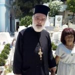 Ακούραστη φρουρός για 12 χρόνια: Πλένει καθημερινά με κολόνια τον τάφο του μακαριστού Αρχιεπισκόπου Χριστόδουλου