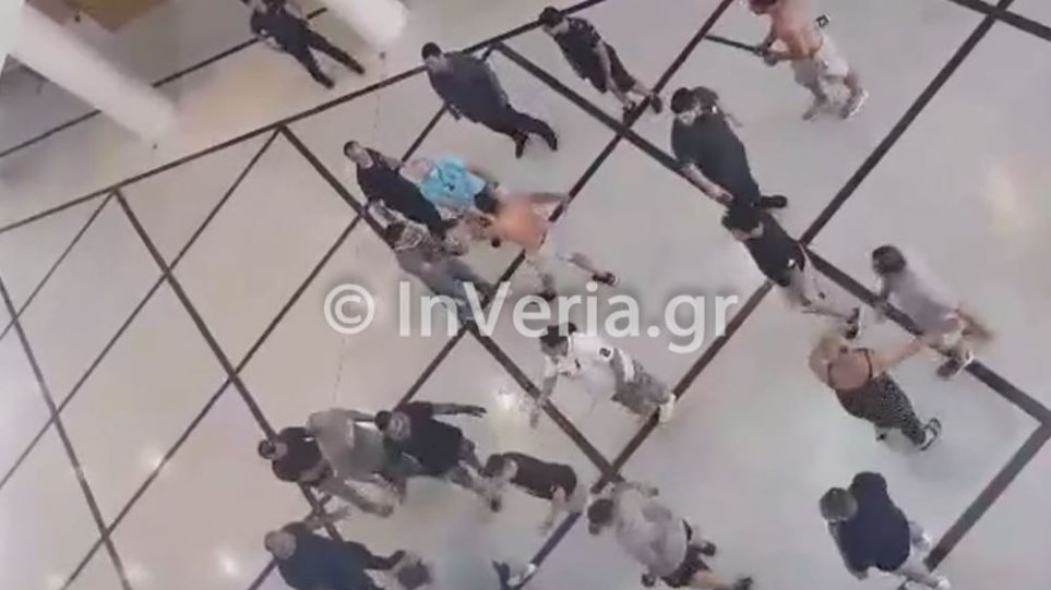 Βέροια: Άγριο ξύλο μεταξύ Ρομά στο Δικαστικό Μέγαρο
