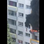 Αδερφάκια πηδούν από ύψος 10 μέτρων για να σωθούν από φλεγόμενο διαμέρισμα