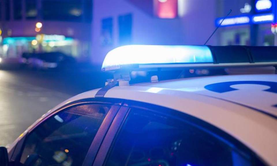 Σκότωσε τον πρώην πεθερό της με τηγάνι και τον έριξε από τις σκάλες για να μην το καταλάβουν
