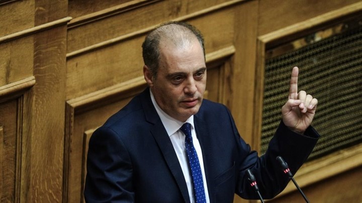 Βελόπουλος: Ότι παραβιάζει τα σύνορα είτε θα βυθίζεται είτε θα καταρρίπτεται