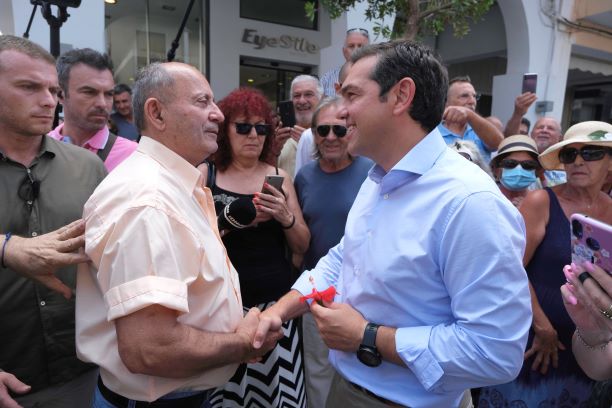 Ζακυνθινοί σε Τσίπρα: «Να είσαι καλά που άφησες λεφτά»