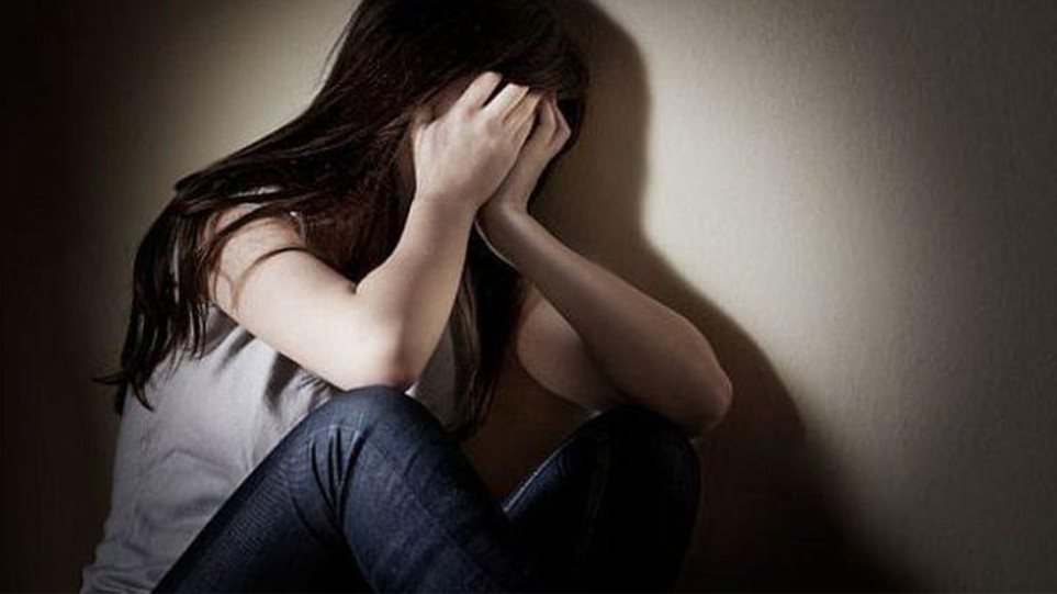 Καθηγητής Γυμνασίου στην Ηλιούπολη συνελήφθη γιατί είχε σχέση με 14χρονη