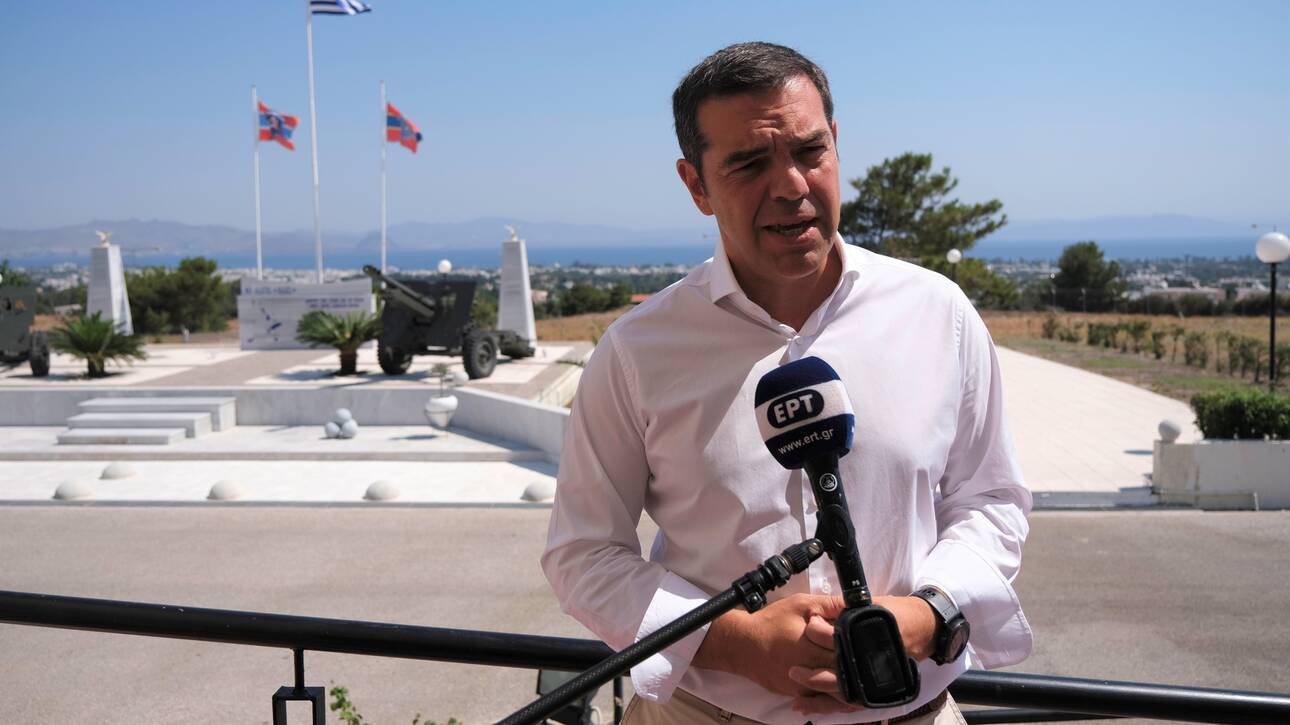 Τσίπρας: Τριπλή εξαπάτηση συνταξιούχων - «Κουρεύουν» το 60% των αναδρομικών