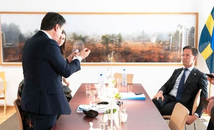 Τζουζέπε Κόντε στον Ολλανδό: «Μπορεί να είσαι ήρωας τώρα, αλλά μετά θα είσαι υπεύθυνος ενώπιον όλων των Ευρωπαίων»