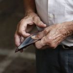 Βουλγάρα οικιακή βοηθός «ψείρισε» 11.000€ από 87χρονο στα Χανιά