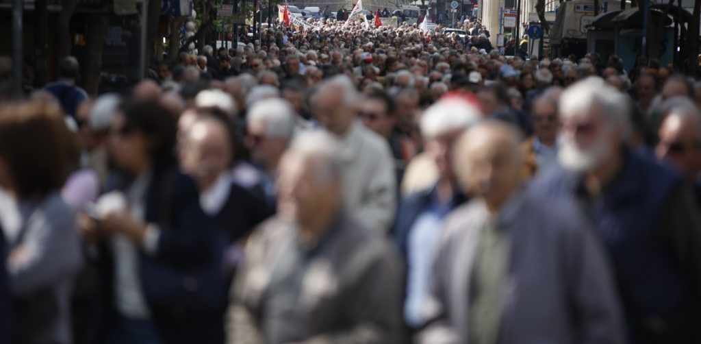 Συντάξεις Σεπτεμβρίου: Ξεκινά τη αυριο Δευτέρα η πληρωμή τους - Οι ημερομηνίες για όλα τα Ταμεία
