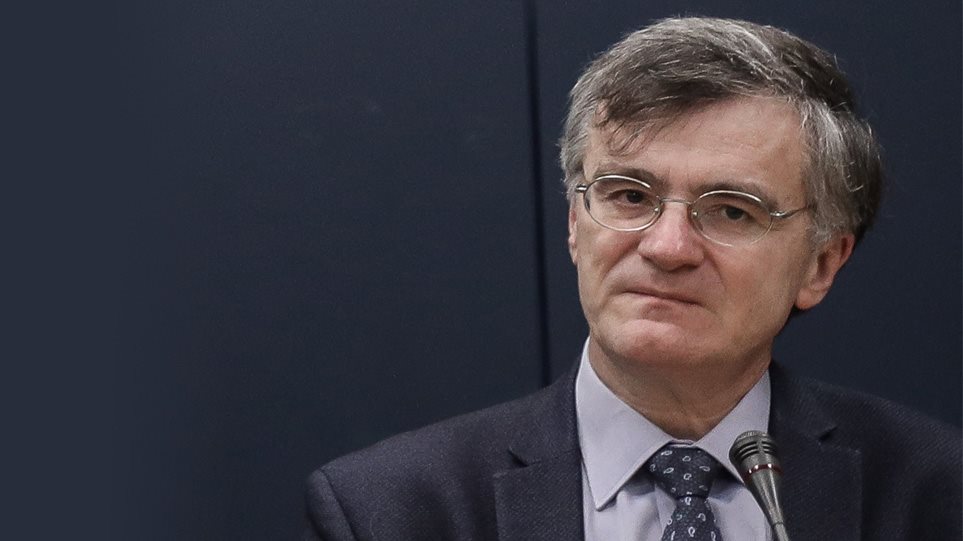 Υποναύαρχος: Μήνυση κατά Τσιόδρα για απάτη και διασπορά ψευδών ειδήσεων