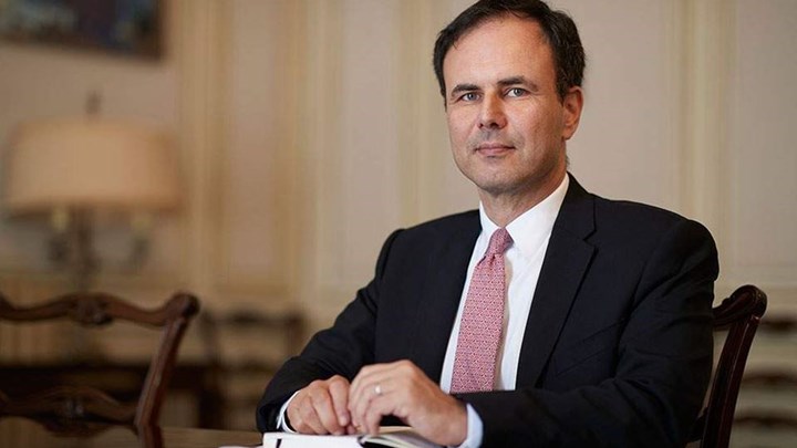 Αλέξης Πατέλης: Σταματάμε να παίρνουμε τα λεφτά των νέων και να τα δίνουμε στους ηλικιωμένους
