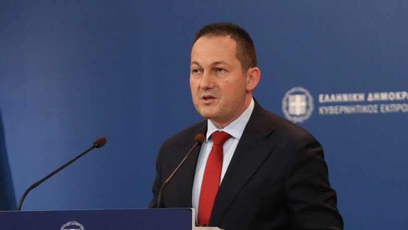 Στέλιος Πέτσας για μάσκα σε εξωτερικού χώρους: «Είμαστε καλύτερα από οτι πρόβλεπαν οι επιστήμονες»