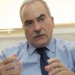 Λοιμωξιολόγος Λαζανάς: «Όποιος θέλει να αυτοκτονήσει ας μην φοράει μάσκα»