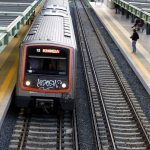 Του ζήτησε να φορέσει μάσκα και εκείνος τον χτύπησε και τον έφτυσε