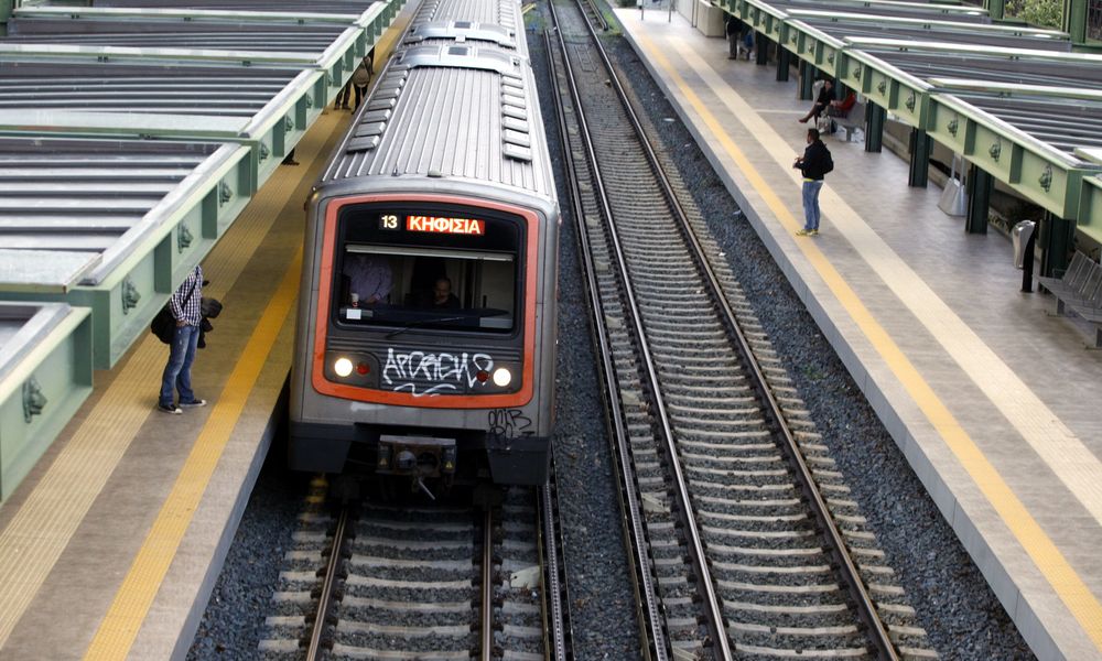 Του ζήτησε να φορέσει μάσκα και εκείνος τον χτύπησε και τον έφτυσε