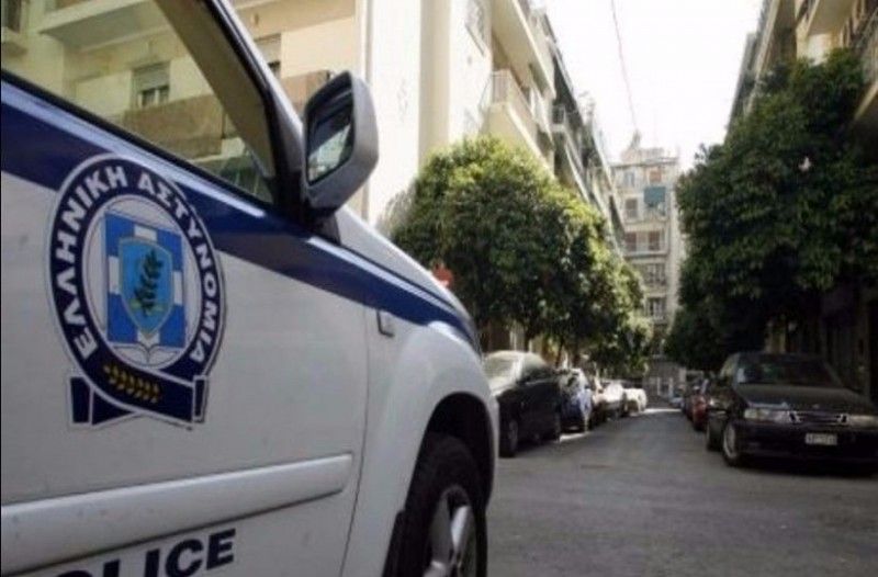 Άγνωστοι έδειραν, λήστεψαν και πάτησαν με το αυτοκίνητο έναν 35χρονο