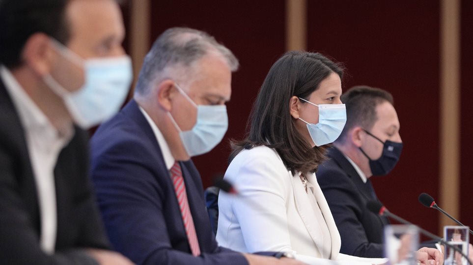 Άνοιγμα σχολείων: Αναλυτικά οι 16 κανόνες που θα ισχύσουν από τις 14 Σεπτεμβρίου