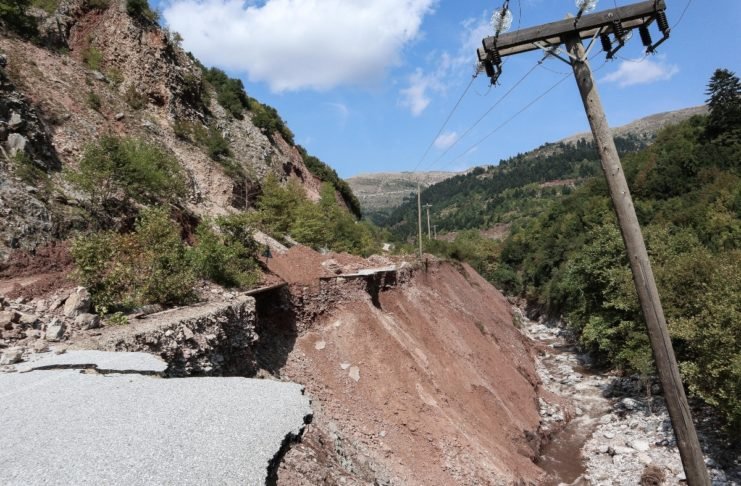Καρδίτσα: «Μας παράτησαν χωρίς γιατρούς & τρόφιμα» – Χωριά ξεχασμένα 13 μέρες μετά τον «Ιανό»