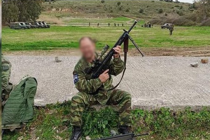 Απολύθηκε εθνοφύλακας που απειλούσε να πυροβολήσει πρόσφυγες στη Λέσβο