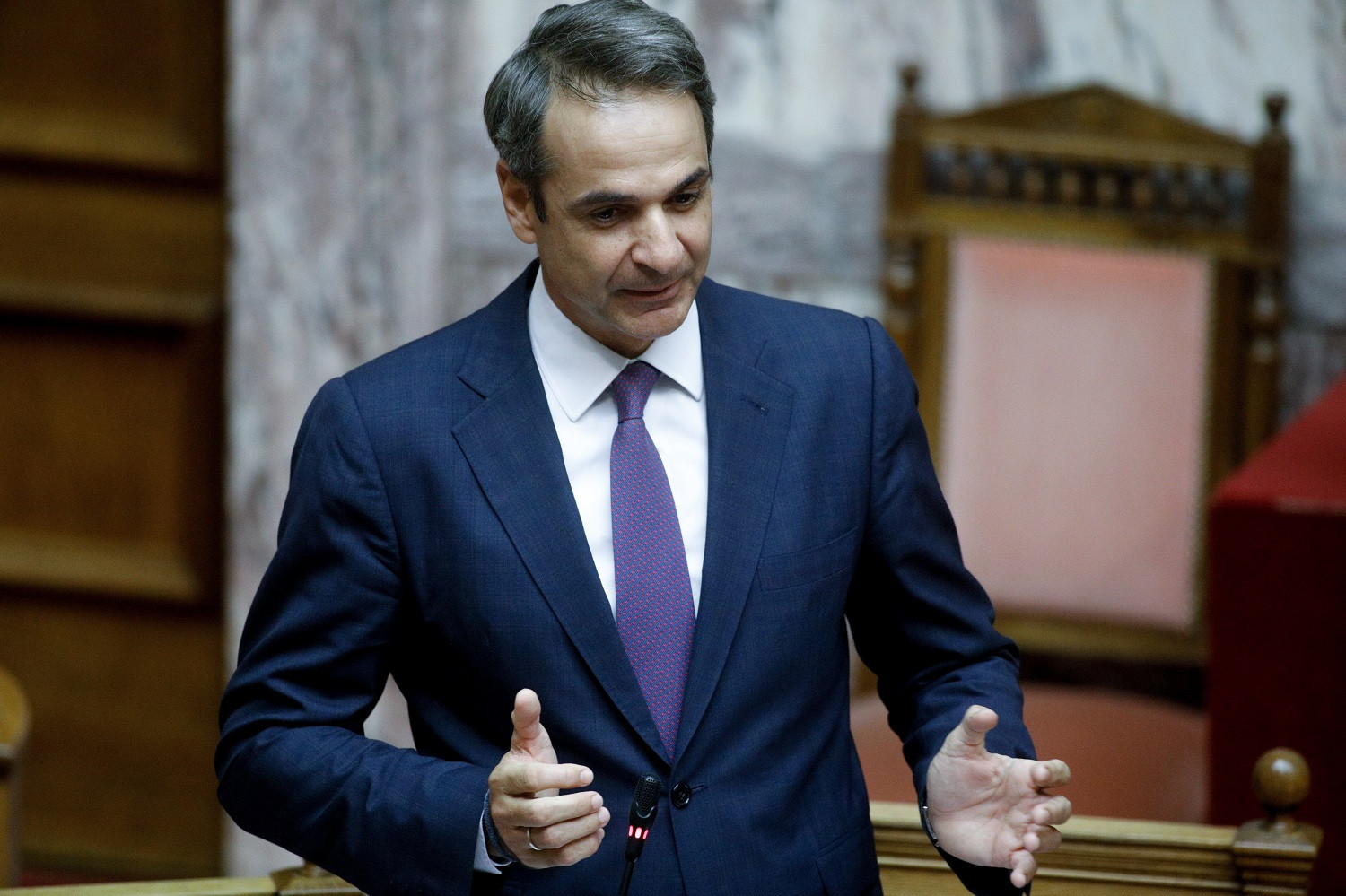 Μητσοτάκης στη Βουλή: Δεν πρόκειται να τιμωρήσουμε κάποιο παιδί επειδή δεν φορά μάσκα
