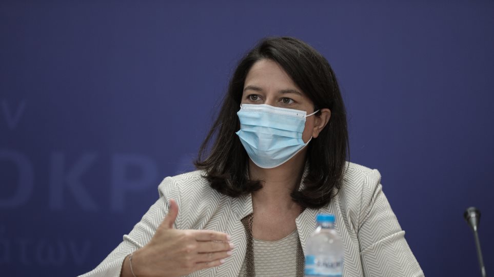 Νίκη Κεραμέως: Κανένα παιδί χωρίς μάσκα στην τάξη - Η αστοχία θα καλυφθεί με μάσκες μιας χρήσης