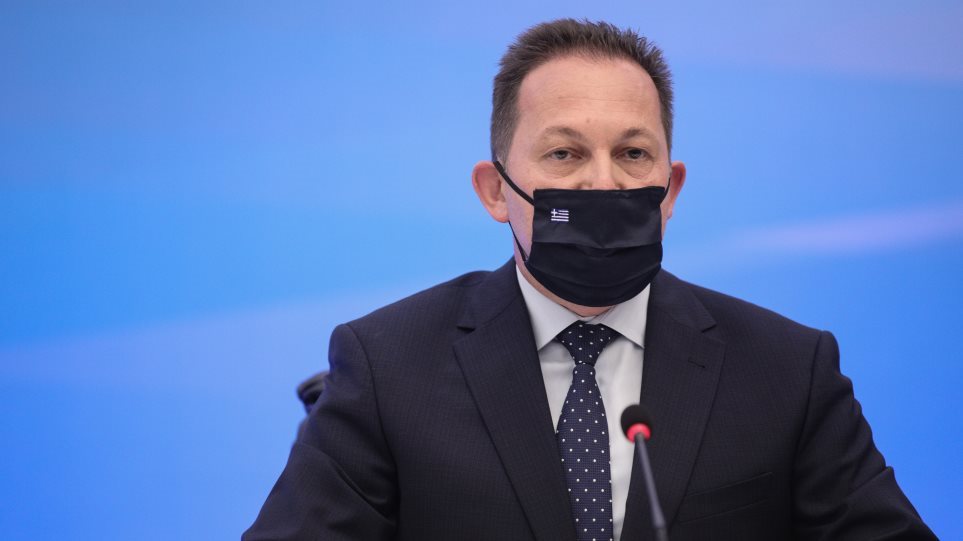 Στέλιος Πέτσας για Μόρια: Κάποιοι δεν σέβονται τη χώρα που τους φιλοξενεί και εκμεταλλεύονται κάθε λύση