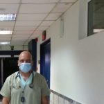 Γιατρός από το Ιπποκράτειο προκαλεί αρνητές μάσκας: Ελάτε μαζί μου στο νοσοκομείο χωρίς μάσκα