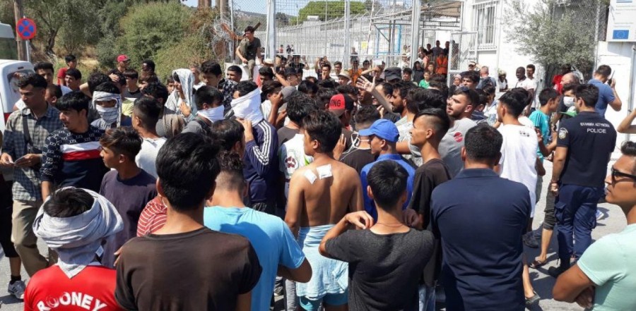 Πρόθυμη να δεχτεί 100 μετανάστες από τη Μόρια η Ολλανδία