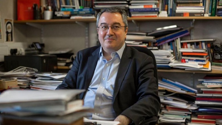 Μόσιαλος: Στο 1% η ανοσία της αγέλης στην Ελλάδα - Πρέπει να κάνουν πολλοί το εμβόλιο