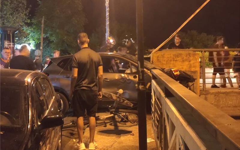 Σοβαρό τροχαίο στη Λάρισα: Δύο 16χρονα παιδιά παρασύρθηκαν από όχημα και εκτινάχθηκαν από τη γέφυρα Αλκαζάρ
