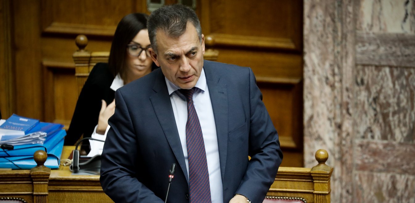 Βρούτσης - Συντάξεις: Εκδίδονται αυτόματα 15.000 εκκρεμείς αιτήσεις από αγρότες και χήρες - χήρους