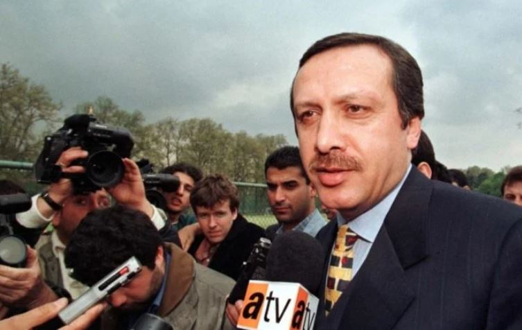 Απάντηση Ερντογάν με βίντεο από τα παλιά: «Λύκοι» Μακρόν, Μητσοτάκης – «Θέλετε να μας φάτε αλλά είμαστε πολύ μεγάλοι»