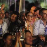 Δεν λέει συγνώμη ο Κώστας Μπακογιάννης για την εμφάνιση του χωρίς μάσκα αλλά έκανε και διαφήμιση