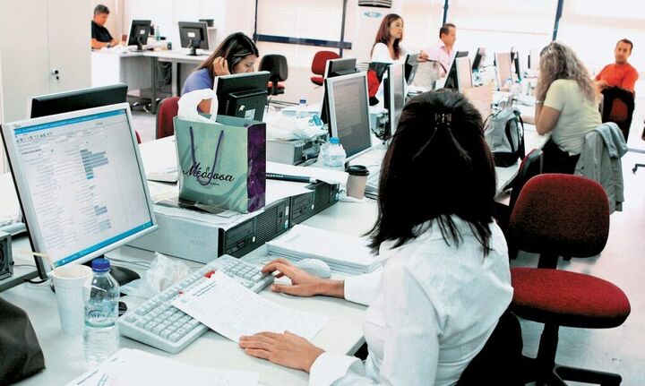Δημόσιο: Τέσσερις νέοι διαγωνισμοί για 2.342 μόνιμους και εποχικούς τον Οκτώβριο