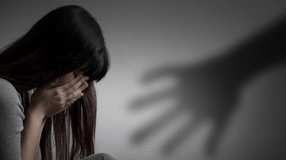 Ρόδος: «Ο 52χρονος καθηγητής μου είπε ότι είναι ερωτευμένος με την κόρη μου»