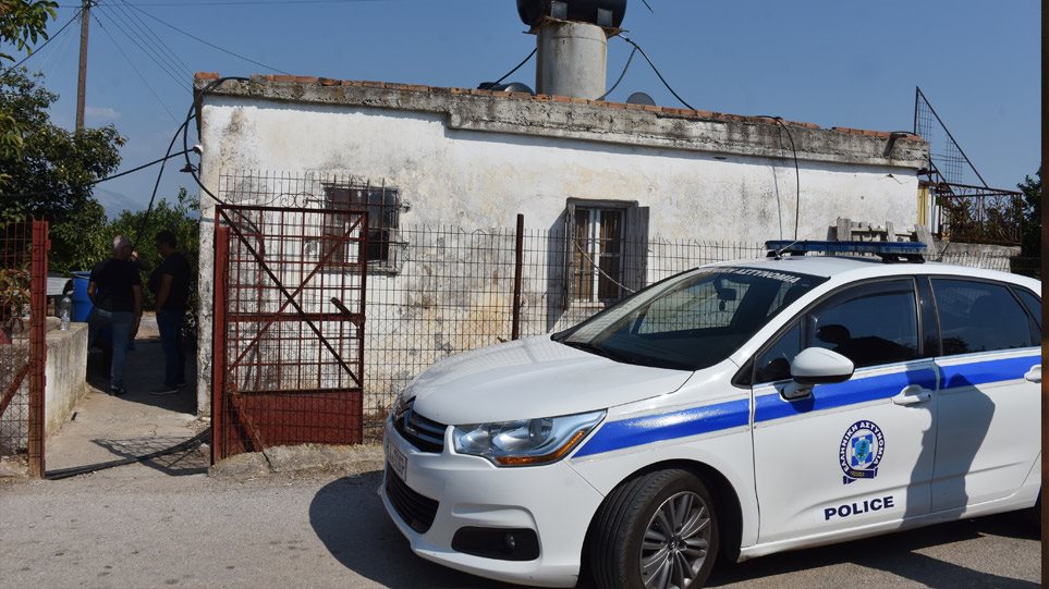 Άρπαξαν €200.000 από 76χρονη - Τα φύλαγε μέσα σε τενεκέδες