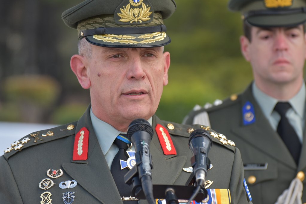 Αρχηγός ΓΕΕΘΑ Κωνσταντίνος Φλώρος: «Οι Έλληνες οφείλουν να είναι και να νιώθουν ήσυχοι, αισθανόμενοι ασφάλεια»»