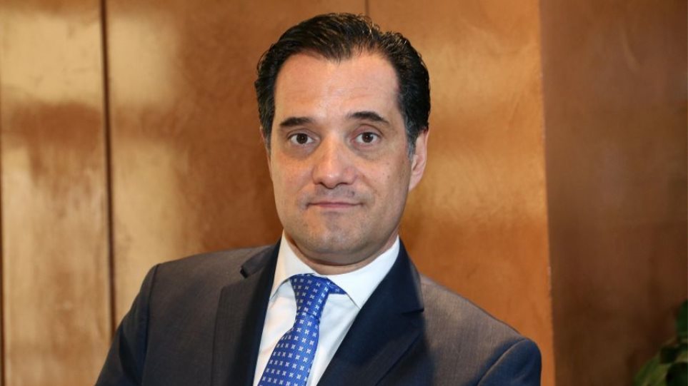 Άδωνις Γεωργιάδης: Επιδότηση κατά 50% για αγορά θερμαστρών σε καφέ, μπαρ και εστιατόρια