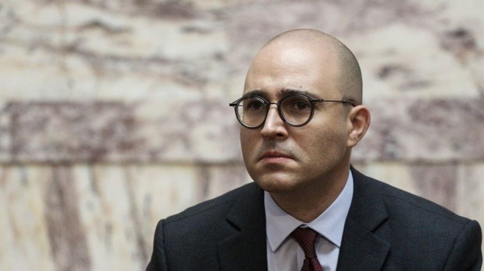 Μπογδάνος: Να απαγορευτούν οι πορείες για την 17 Νοέμβρη λόγω κoρoνoιού