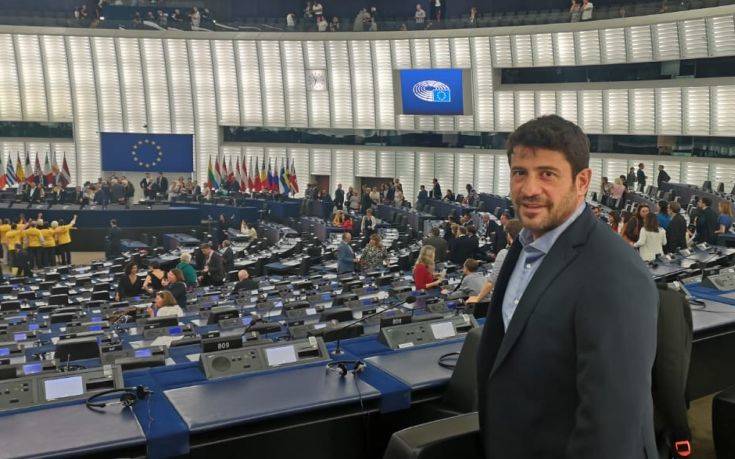 Αλέξης Γεωργούλης: Ως ευρωβουλευτής παίρνω 25.000 ευρώ τo μήνα και oχι 20.000