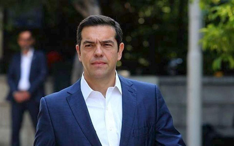 Αλέξης Τσίπρας: Πράξη σκοταδισμού η απαγόρευση αμβλώσεων στην Πολωνία - Γυρίζει την ήπειρο μας αιώνες πίσω