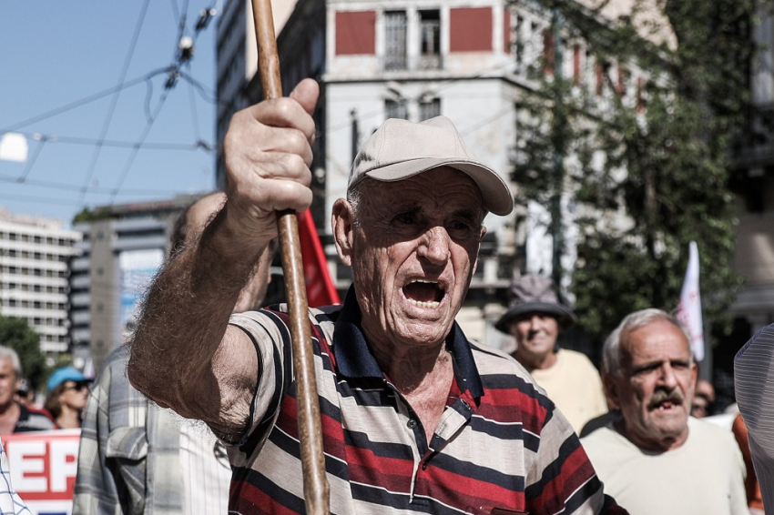 Αναδρομικά συνταξιούχων: «Κόβονται» τα Δώρα - Ποιοι δικαιούχοι ανά κατηγορία